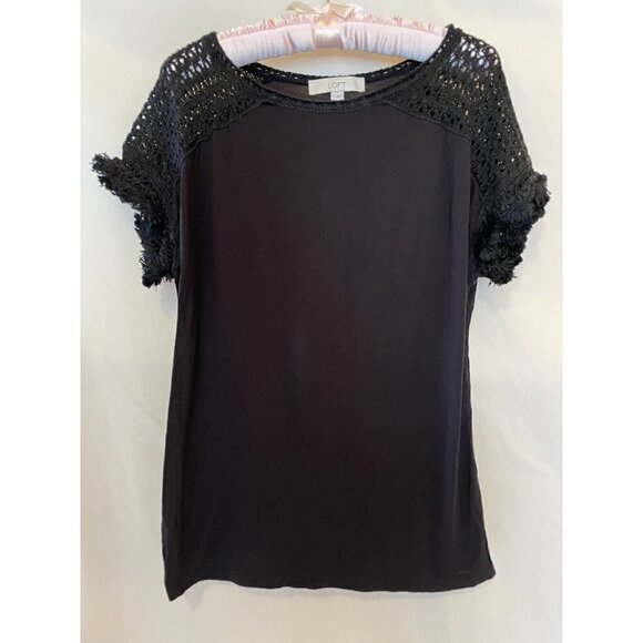 Loft Black Pullover Soft Top Short Sleeve Crochet & Fringe Size Small Boho Hippy - Picture 2 of 6